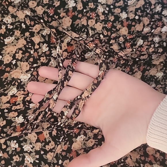 PERFECT FALL DRESS - Picture 4 of 5